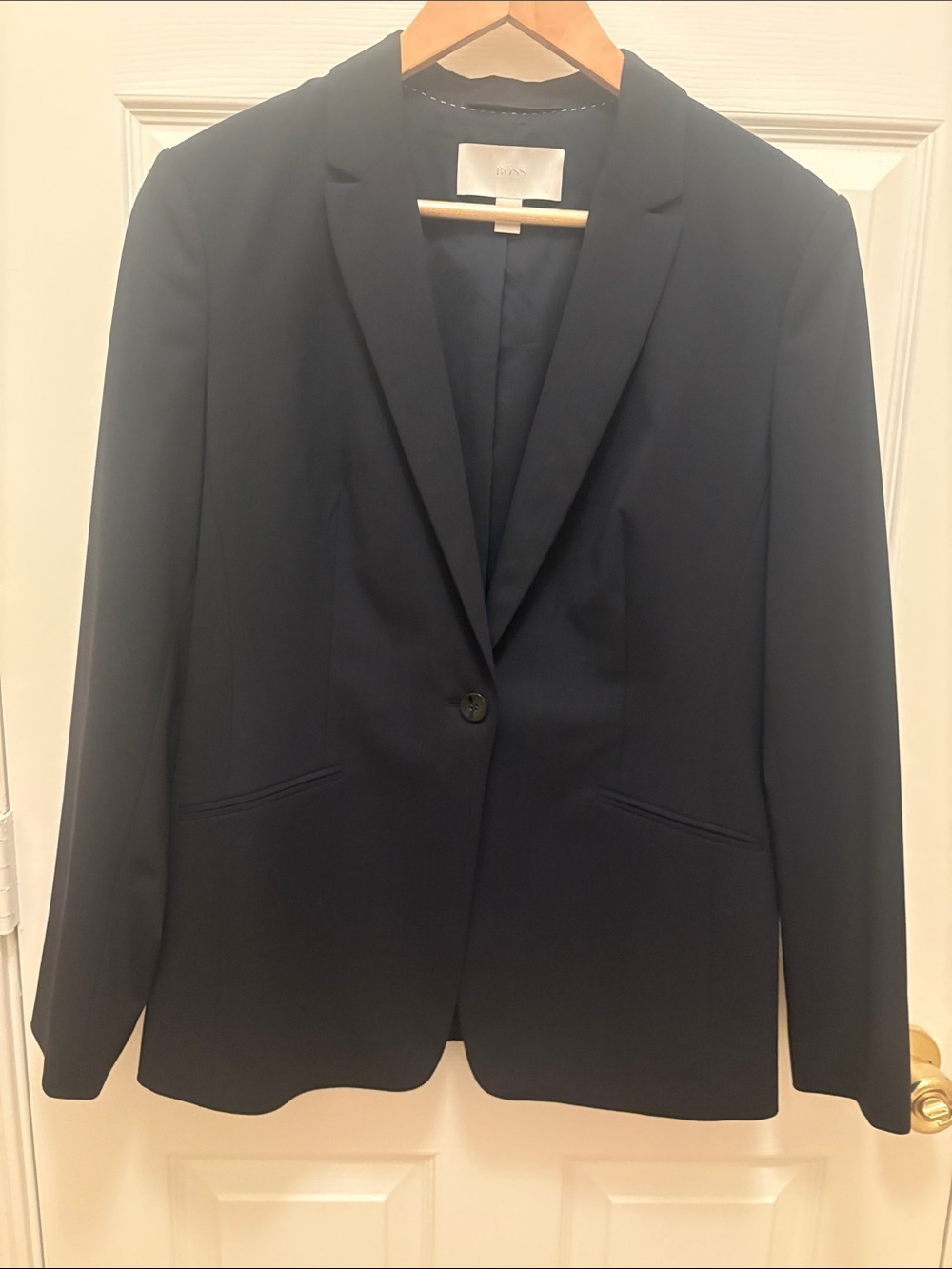 BOSS Navy Single-Button Women's Blazer A083
size 8